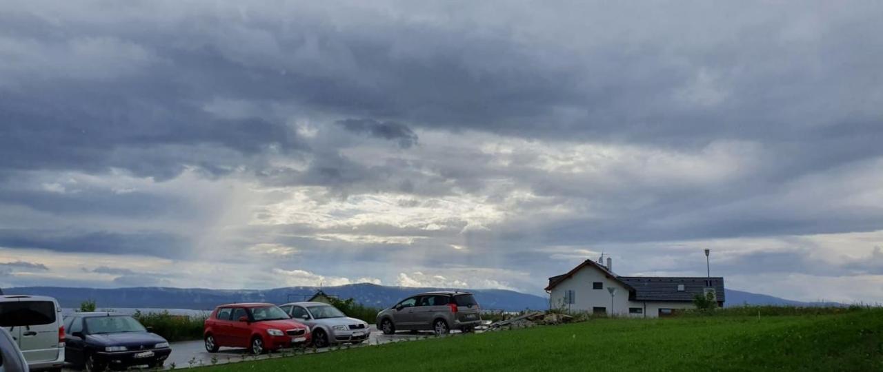 Appartamento Astra Lipno Frymburk Esterno foto